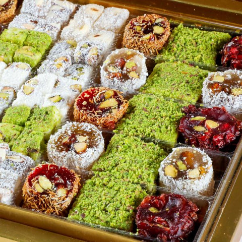 Hacı Şerif Double-Roasted Sultan & Bohça Turkish Delight Assortment – Gold Box (850 g)